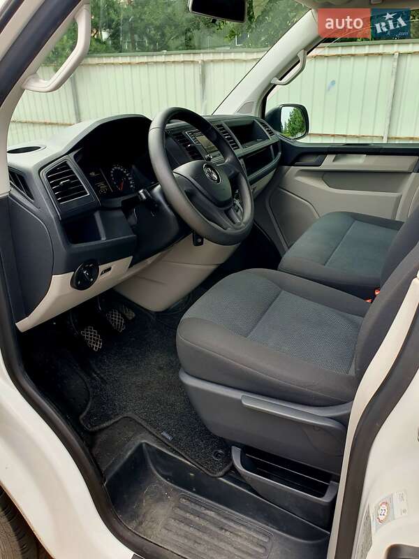 Грузовой фургон Volkswagen Transporter 2017 в Луцке