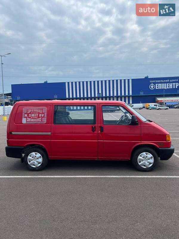 Минивэн Volkswagen Transporter 1999 в Ровно
