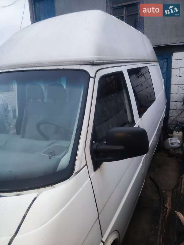 Минивэн Volkswagen Transporter 1996 в Борисполе