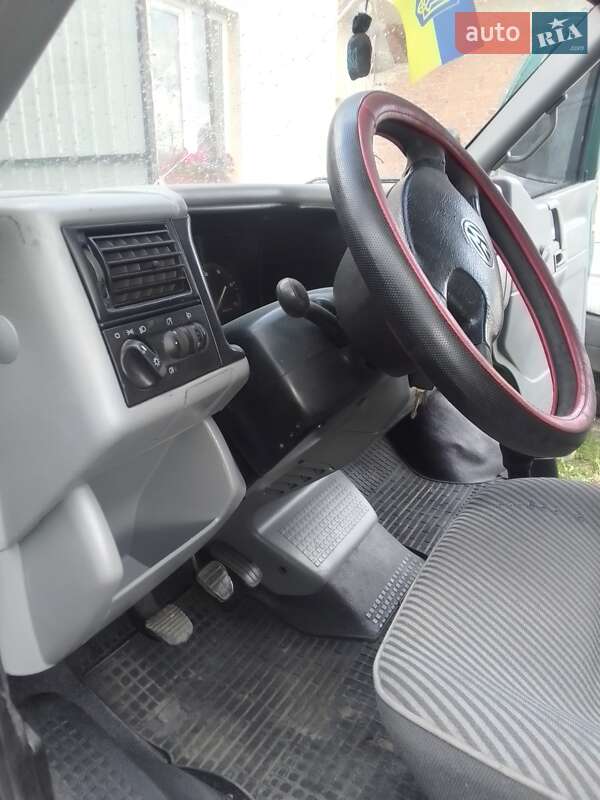 Минивэн Volkswagen Transporter 1997 в Самборе