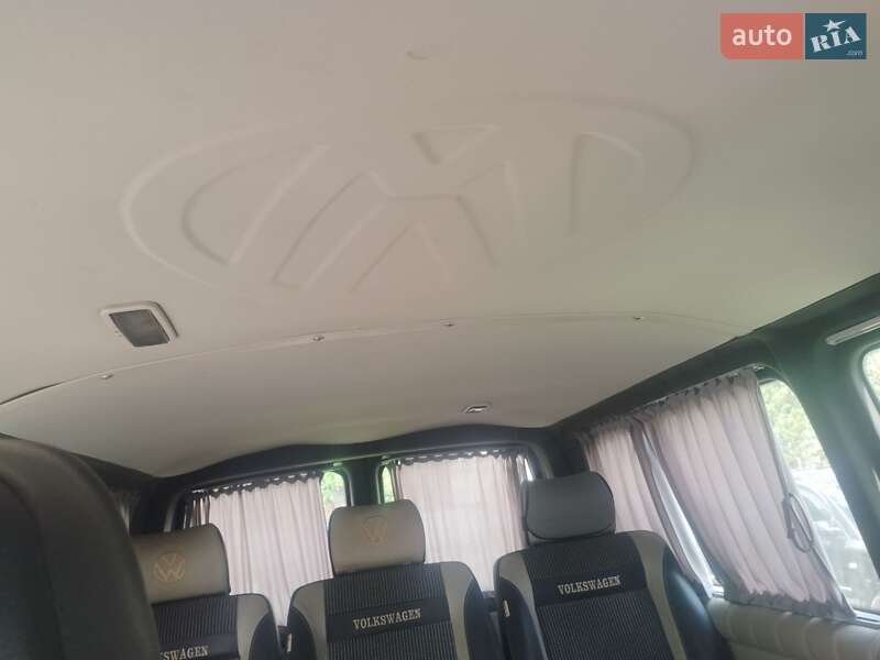Минивэн Volkswagen Transporter 2006 в Луцке