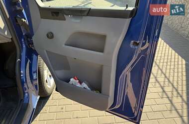 Минивэн Volkswagen Transporter 2005 в 