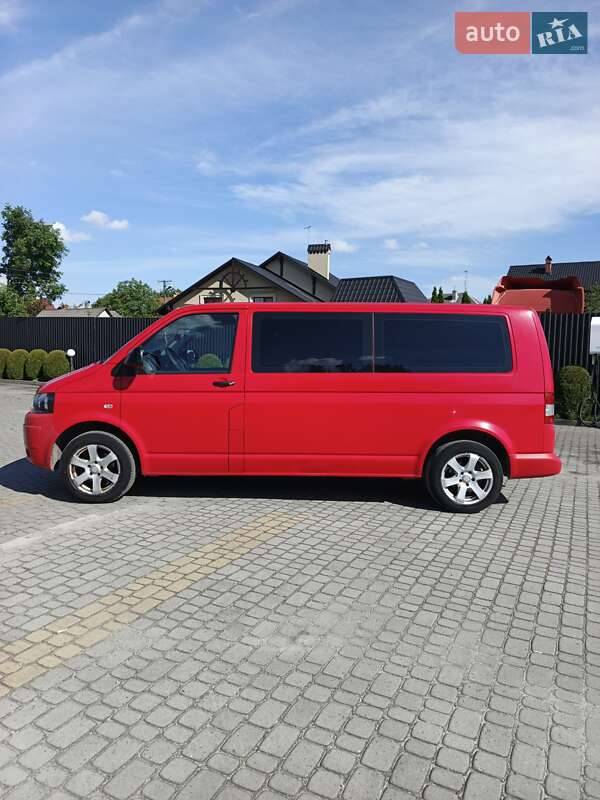 Минивэн Volkswagen Transporter 2010 в Львове