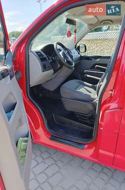 Минивэн Volkswagen Transporter 2010 в 