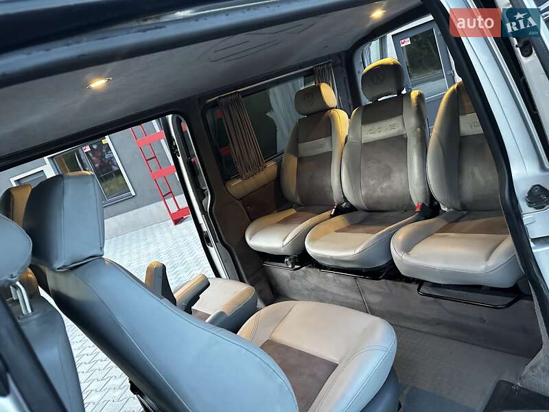 Мінівен Volkswagen Transporter 2004 в Надвірній