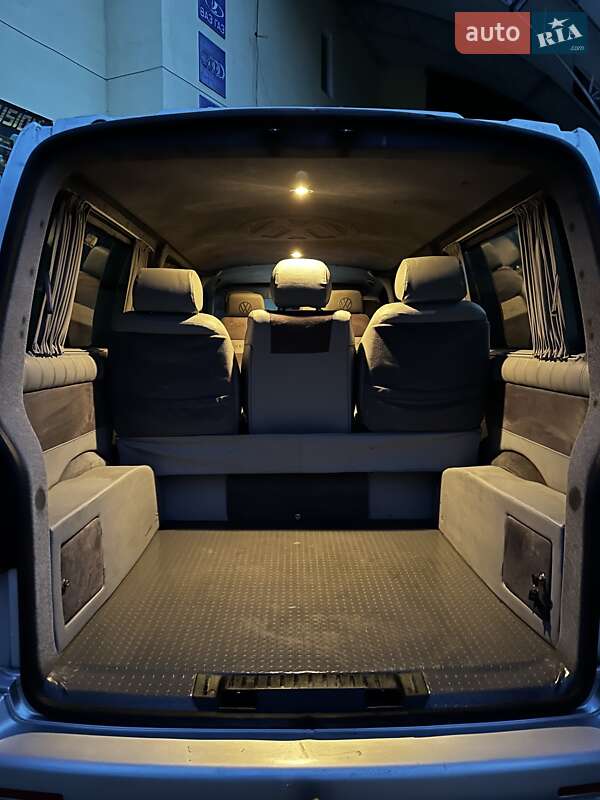 Мінівен Volkswagen Transporter 2004 в Надвірній