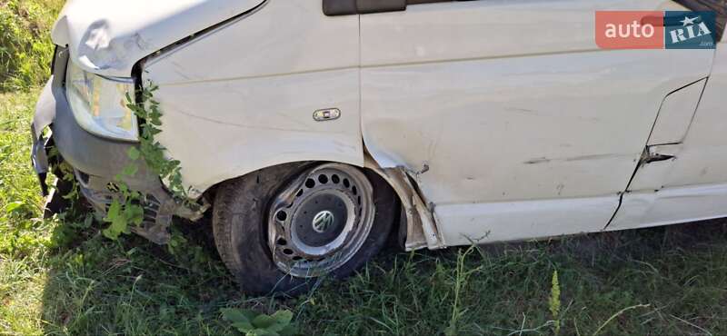 Минивэн Volkswagen Transporter 2005 в Ужгороде
