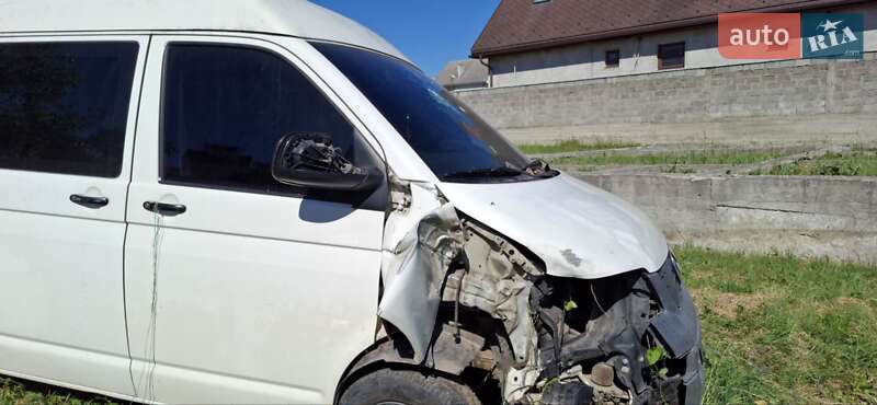 Минивэн Volkswagen Transporter 2005 в Ужгороде