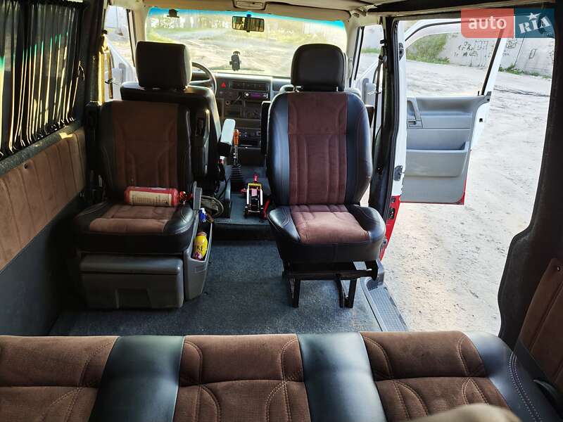 Грузопассажирский фургон Volkswagen Transporter 2000 в Харькове