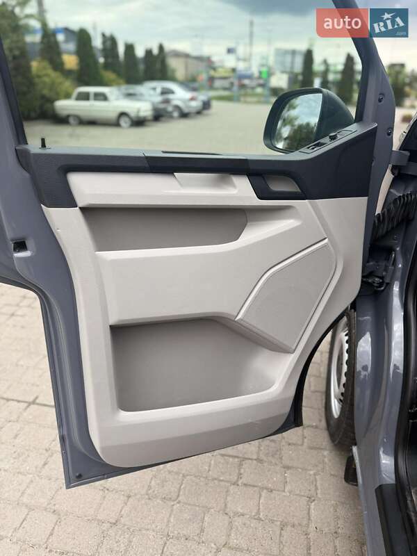 Микроавтобус Volkswagen Transporter 2018 в Калуше