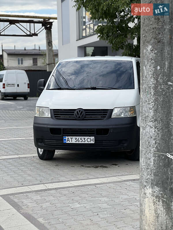Минивэн Volkswagen Transporter 2004 в Ивано-Франковске