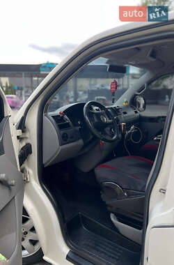 Минивэн Volkswagen Transporter 2004 в 