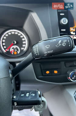Грузовой фургон Volkswagen Transporter 2023 в 