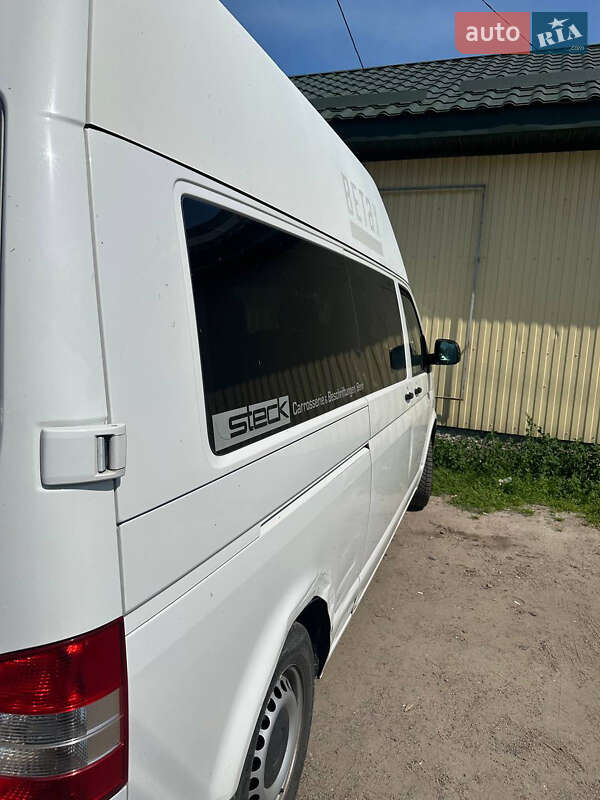 Минивэн Volkswagen Transporter 2015 в Брусилове
