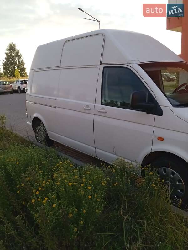 Грузовой фургон Volkswagen Transporter 2007 в Киеве