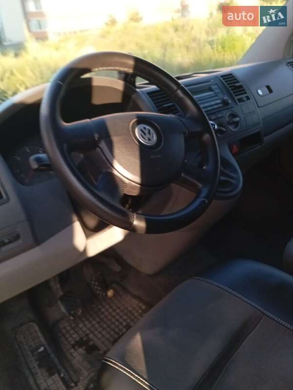 Грузовой фургон Volkswagen Transporter 2007 в Киеве