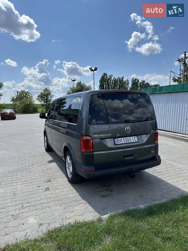 Минивэн Volkswagen Transporter 2016 в Хмельницком