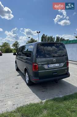 Минивэн Volkswagen Transporter 2016 в 