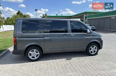 Минивэн Volkswagen Transporter 2016 в 