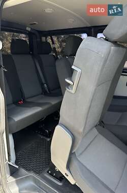 Минивэн Volkswagen Transporter 2016 в 