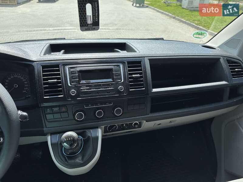 Минивэн Volkswagen Transporter 2016 в Хмельницком