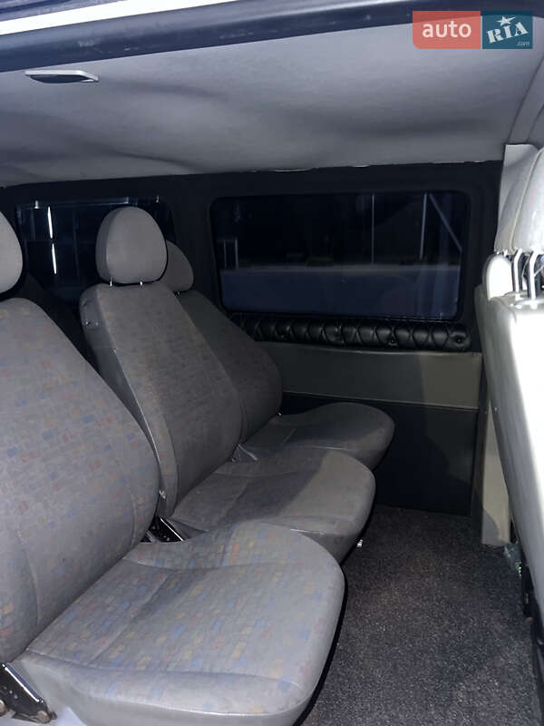 Минивэн Volkswagen Transporter 2004 в Маневичах