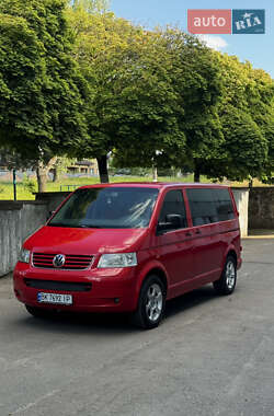Грузопассажирский фургон Volkswagen Transporter 2005 в Ровно
