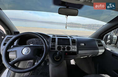 Минивэн Volkswagen Transporter 2006 в 