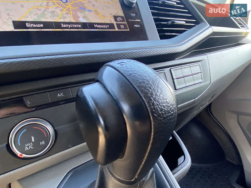 Грузовой фургон Volkswagen Transporter 2020 в Ирпене