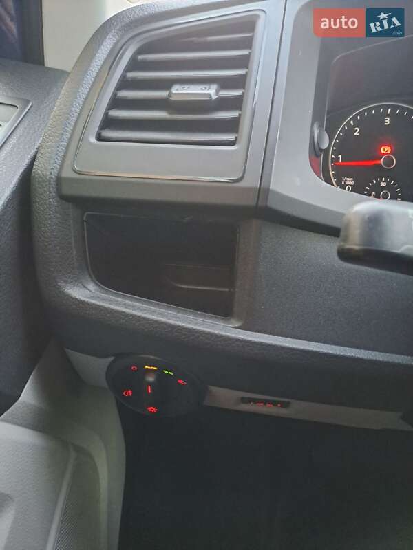 Микроавтобус Volkswagen Transporter 2017 в Ровно