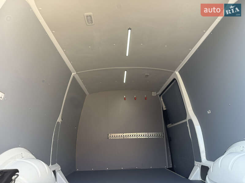 Грузовой фургон Volkswagen Transporter 2021 в Киеве