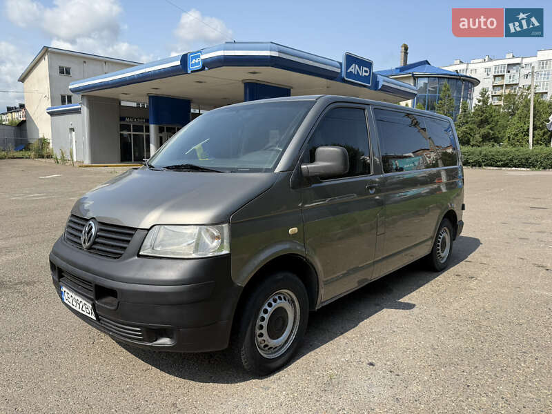 Минивэн Volkswagen Transporter 2009 в Черновцах