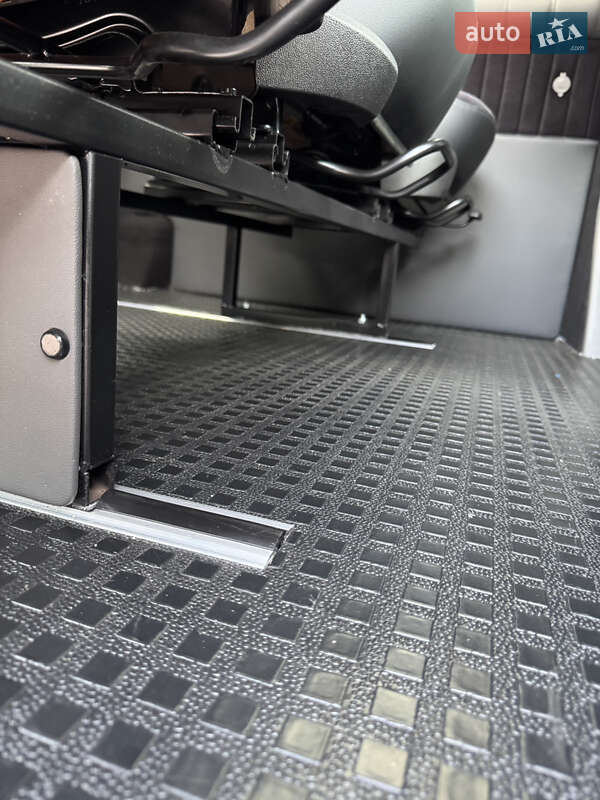 Минивэн Volkswagen Transporter 2020 в Бердичеве