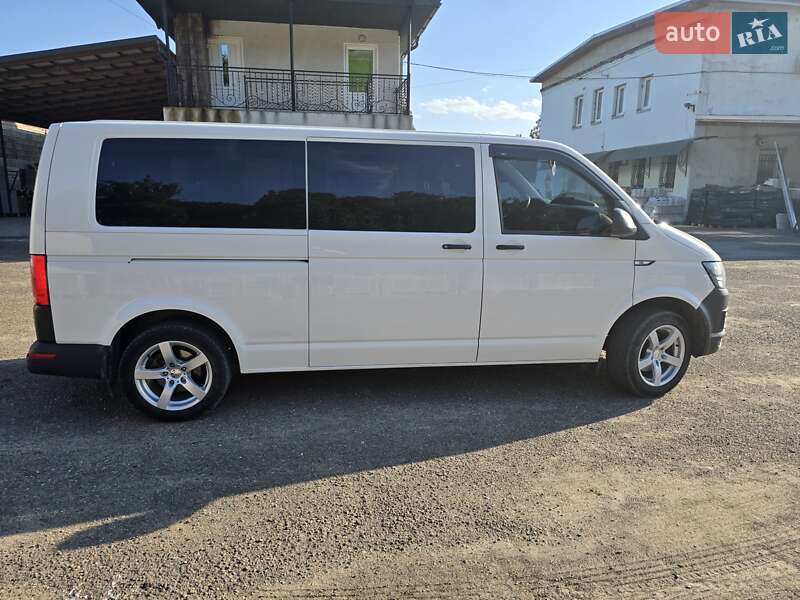 Минивэн Volkswagen Transporter 2016 в 
