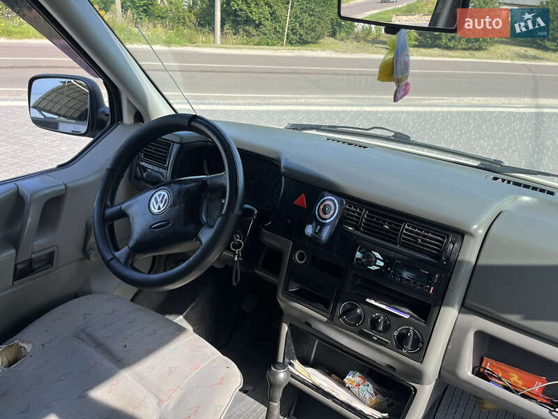 Минивэн Volkswagen Transporter 2000 в Почаеве