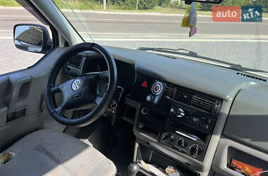 Минивэн Volkswagen Transporter 2000 в 