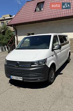 Грузопассажирский фургон Volkswagen Transporter 2016 в Кривом Роге
