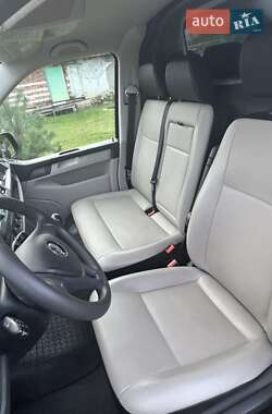 Минивэн Volkswagen Transporter 2016 в 