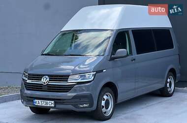 Минивэн Volkswagen Transporter 2021 в 