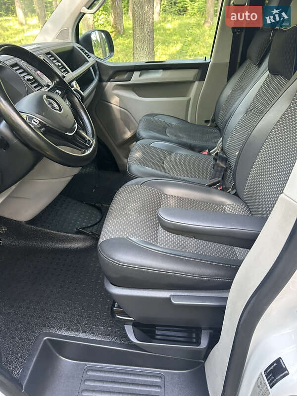 Мінівен Volkswagen Transporter 2018 в Житомирі