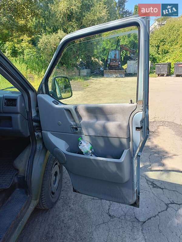 Микроавтобус Volkswagen Transporter 1995 в Киеве