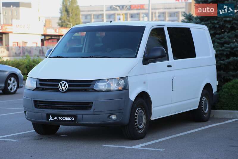Грузопассажирский фургон Volkswagen Transporter 2012 в Киеве