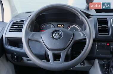Минивэн Volkswagen Transporter 2018 в 