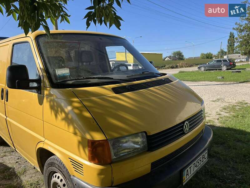 Минивэн Volkswagen Transporter 1999 в Хотине