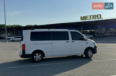 Минивэн Volkswagen Transporter 2015 в 