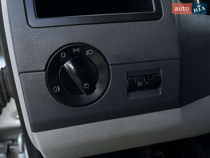 Мінівен Volkswagen Transporter 2010 в Харкові