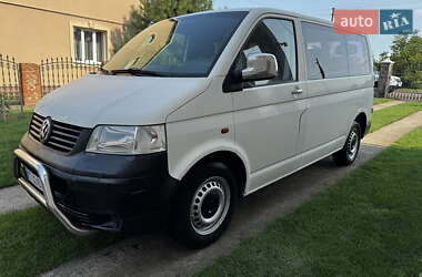 Минивэн Volkswagen Transporter 2004 в Снятине