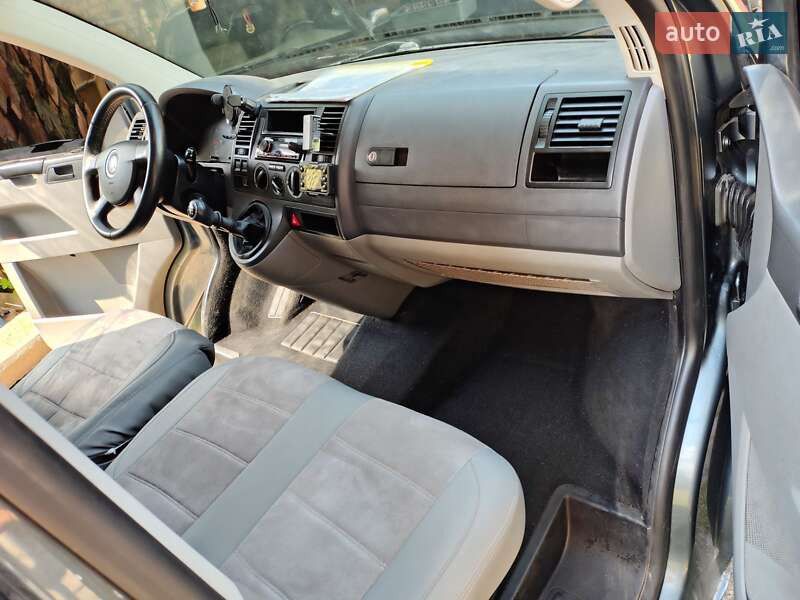 Минивэн Volkswagen Transporter 2007 в Хмельницком