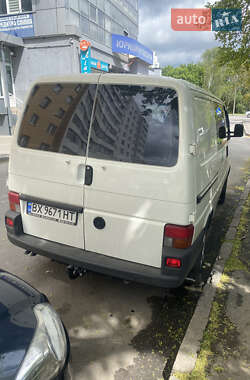 Минивэн Volkswagen Transporter 2000 в 