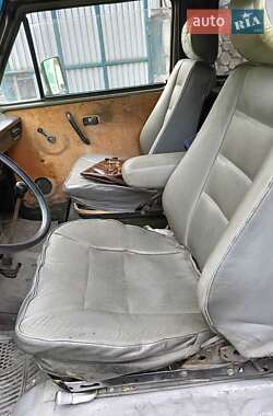 Минивэн Volkswagen Transporter 1984 в 